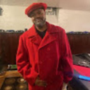 Meet your Posher, Derrick